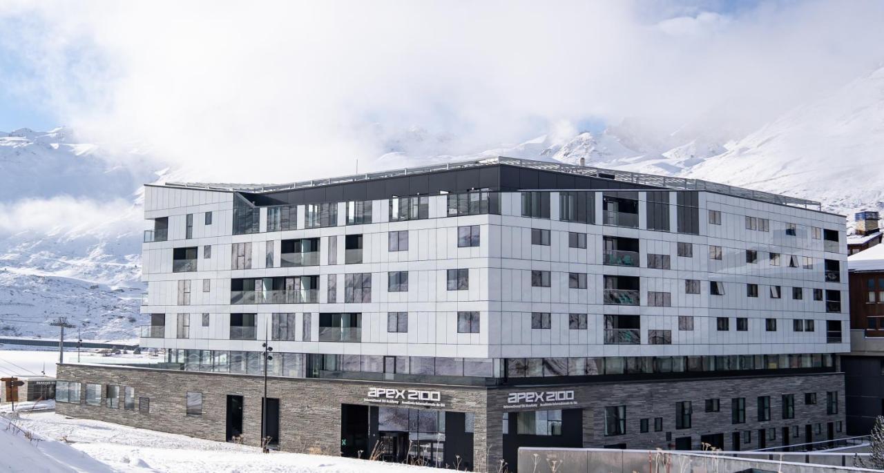 Apex2100 International Ski Academy Tignes Buitenkant foto